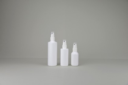 Bouillottes et spray blanches en polyéthylène rondes (vapo à  couper) | 50 ml - Bouillote + Spray Complète (661-B-50-C)