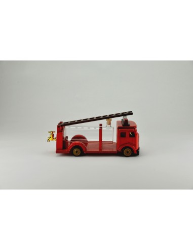 Camion de pompiers en bois
